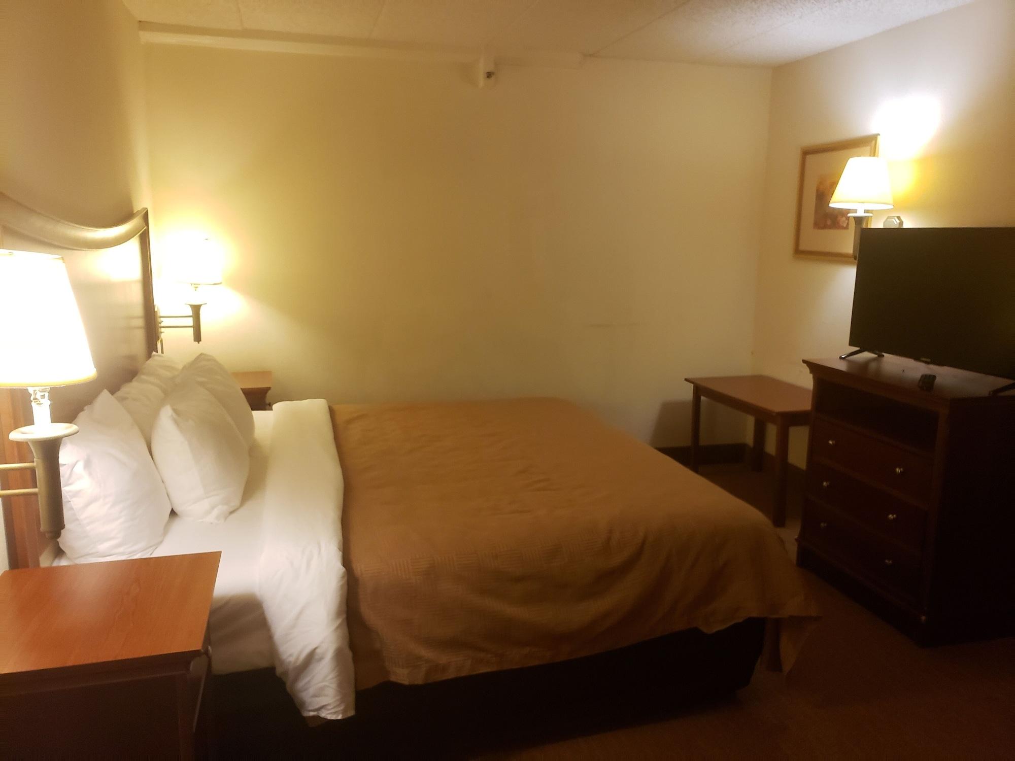 Tulsa Square Hotel Central, I-44 By Oyo Eksteriør bilde