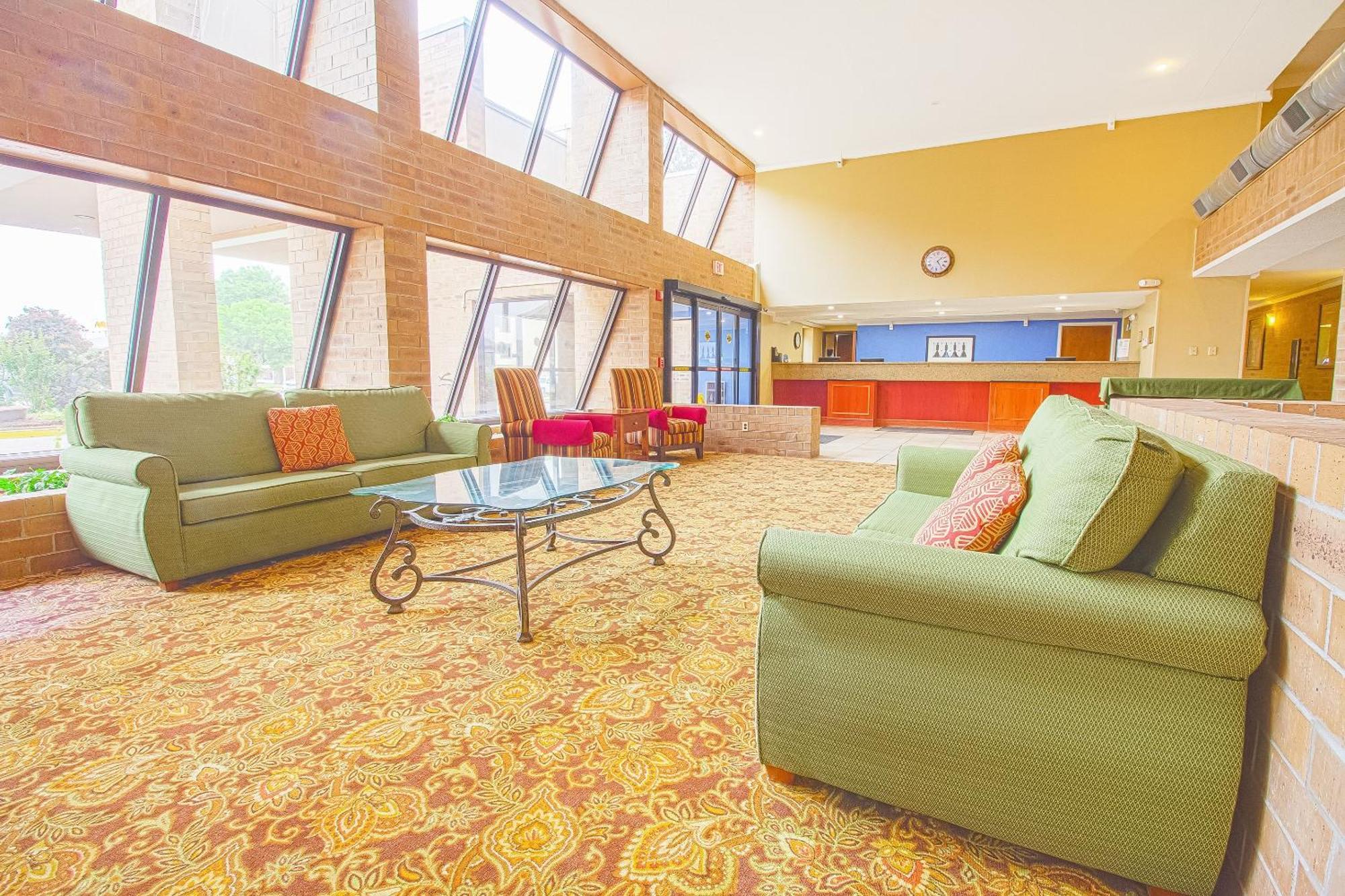 Tulsa Square Hotel Central, I-44 By Oyo Eksteriør bilde