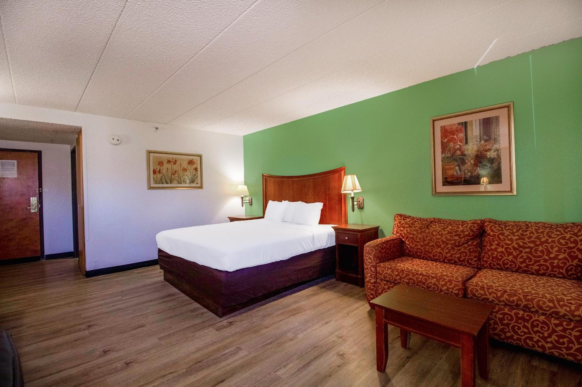 Tulsa Square Hotel Central, I-44 By Oyo Eksteriør bilde